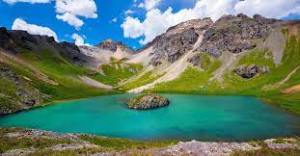 a close up of a mountain
